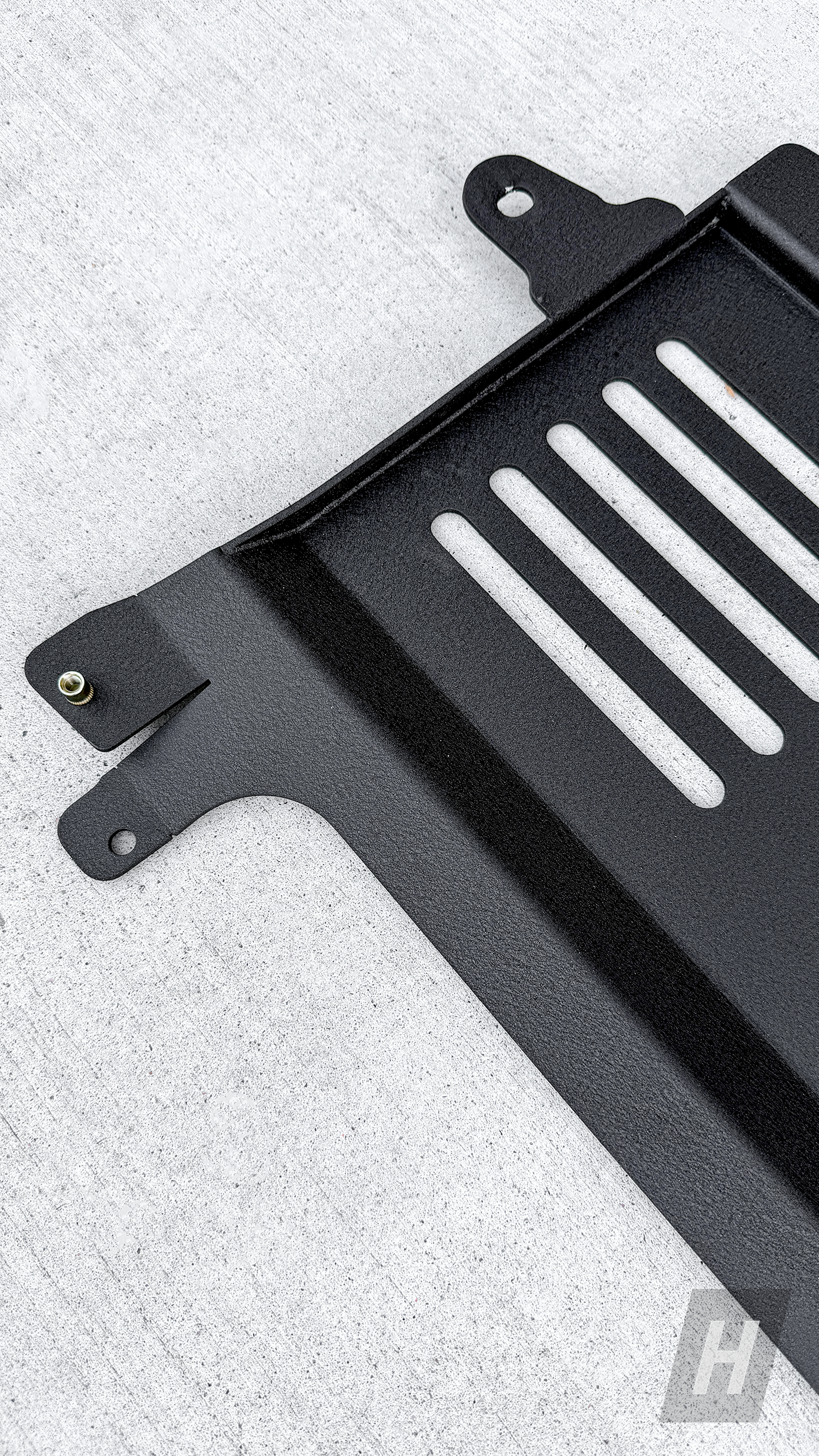 HM S55 Oil Cooler Skid Plate - F80 M3 | F82 / F83 M4