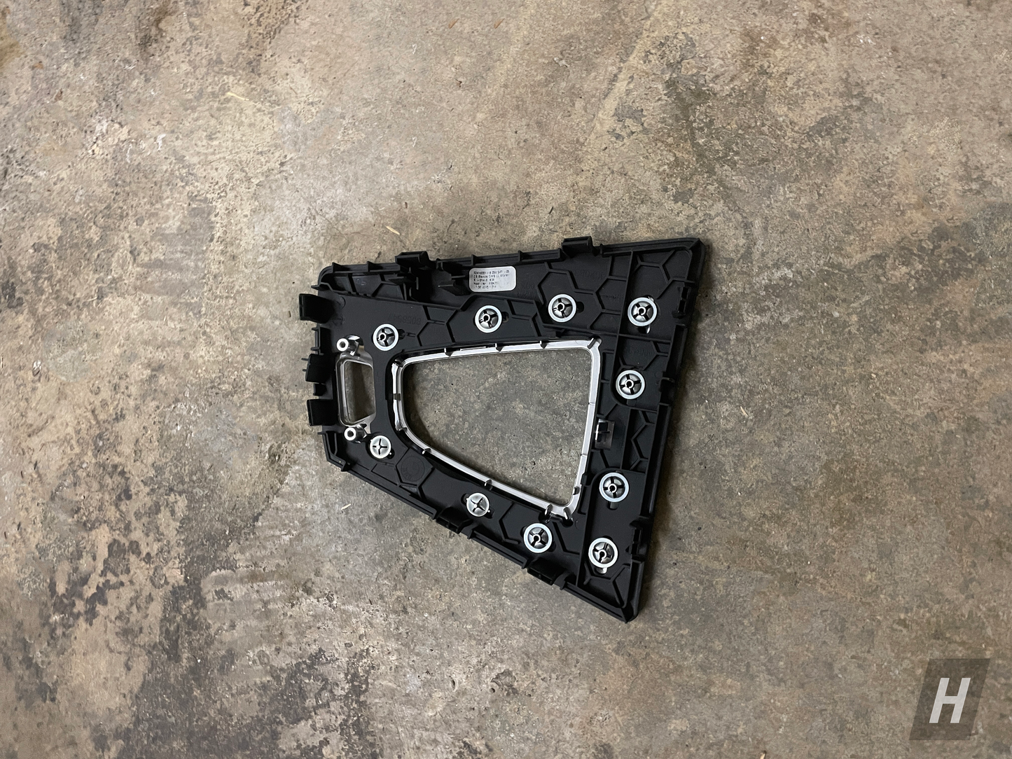 OEM DCT Surround Replacement (USED) - F80 M3 | F82 / F83 M4