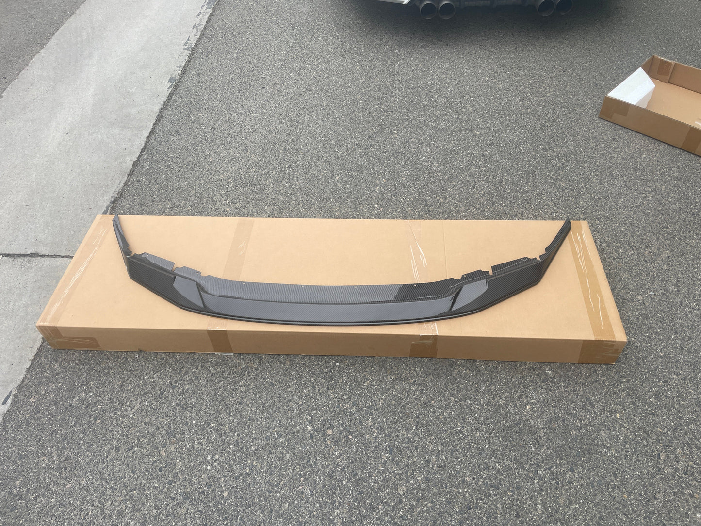GTS V1 Carbon Fiber Front Lip - F90 M5 Pre-LCI *DAMAGED*