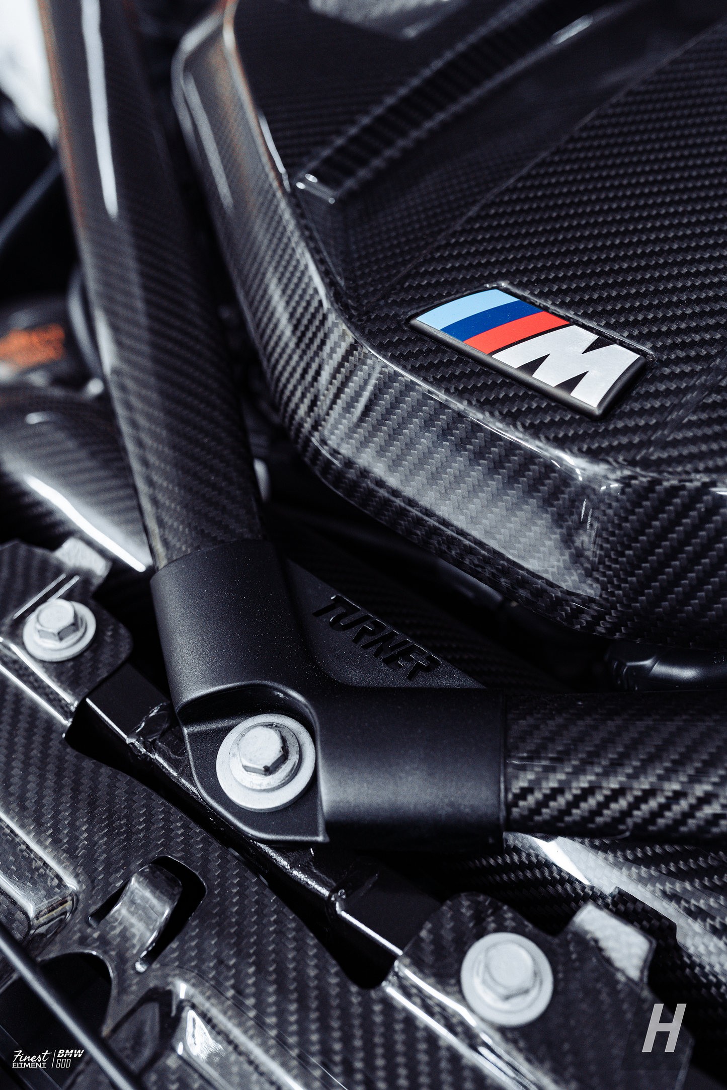 Performance V1 Dry Carbon Fiber Engine Cover (S58) - G80 M3 | G82 / G83 M4 | G87 M2