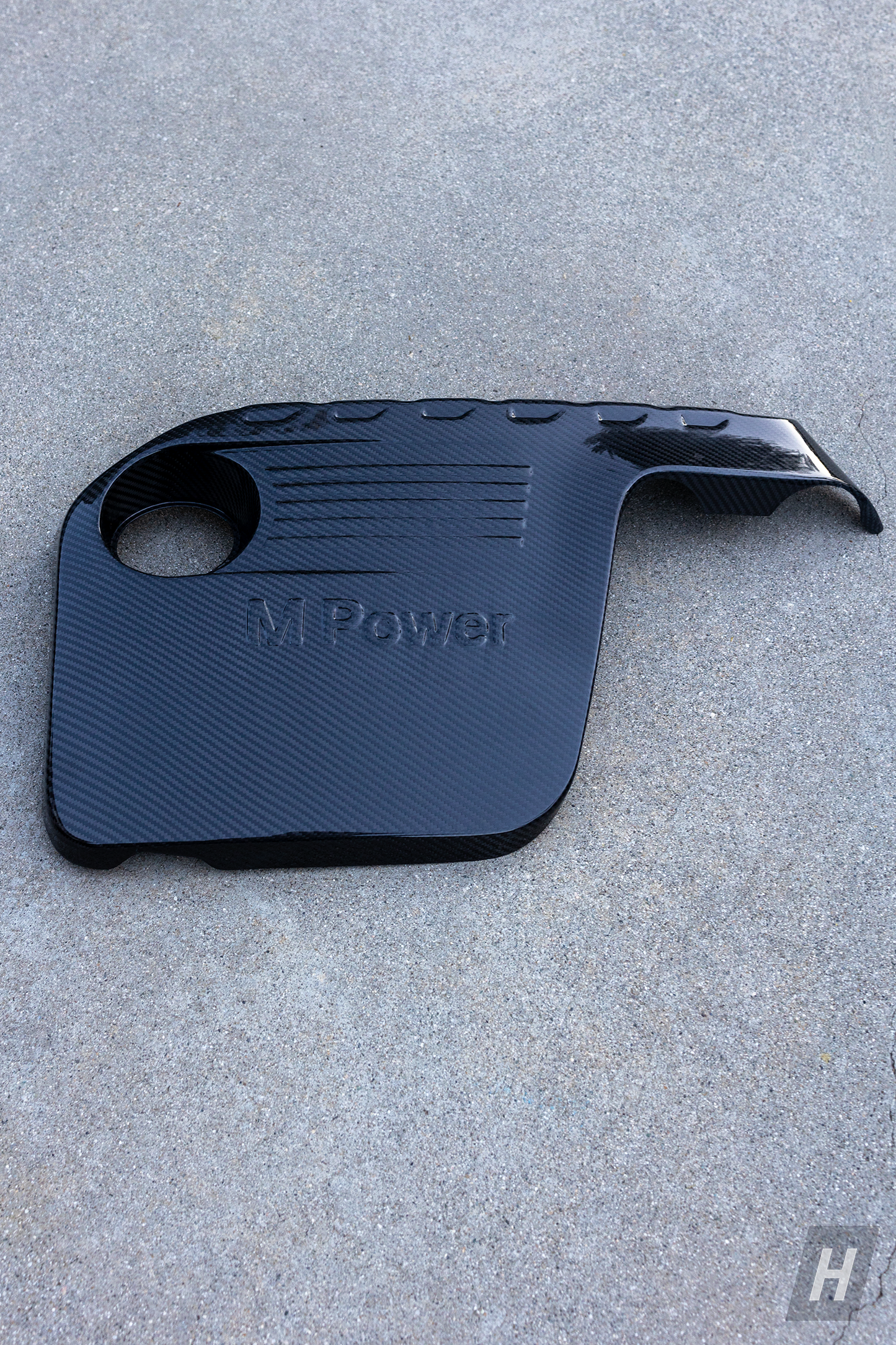 Performance V1 Dry Carbon Fiber Engine Cover (S55) - F80 M3 | F82 / F83 M4 | F87 M2C