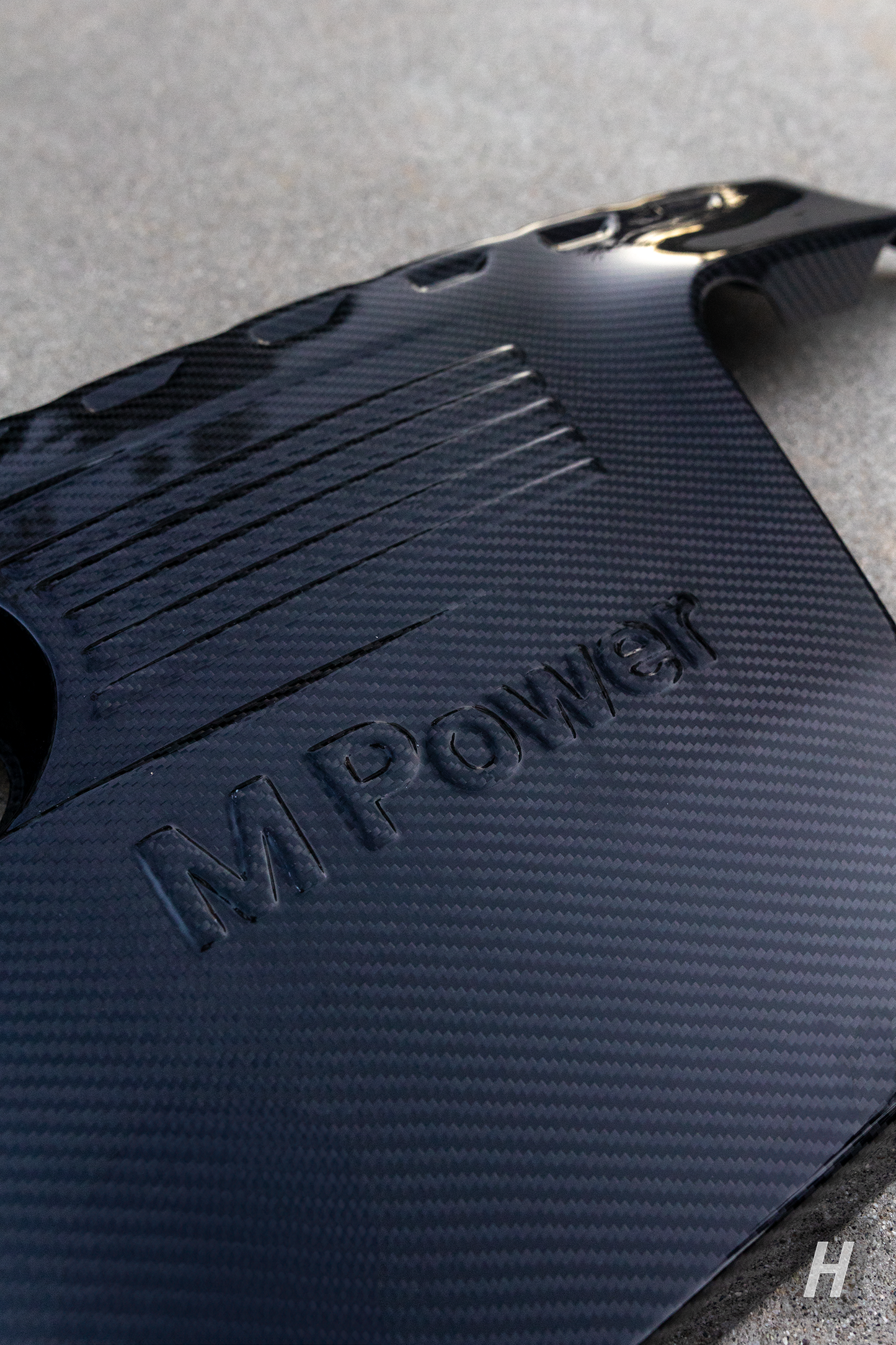 Performance V1 Dry Carbon Fiber Engine Cover (S55) - F80 M3 | F82 / F83 M4 | F87 M2C