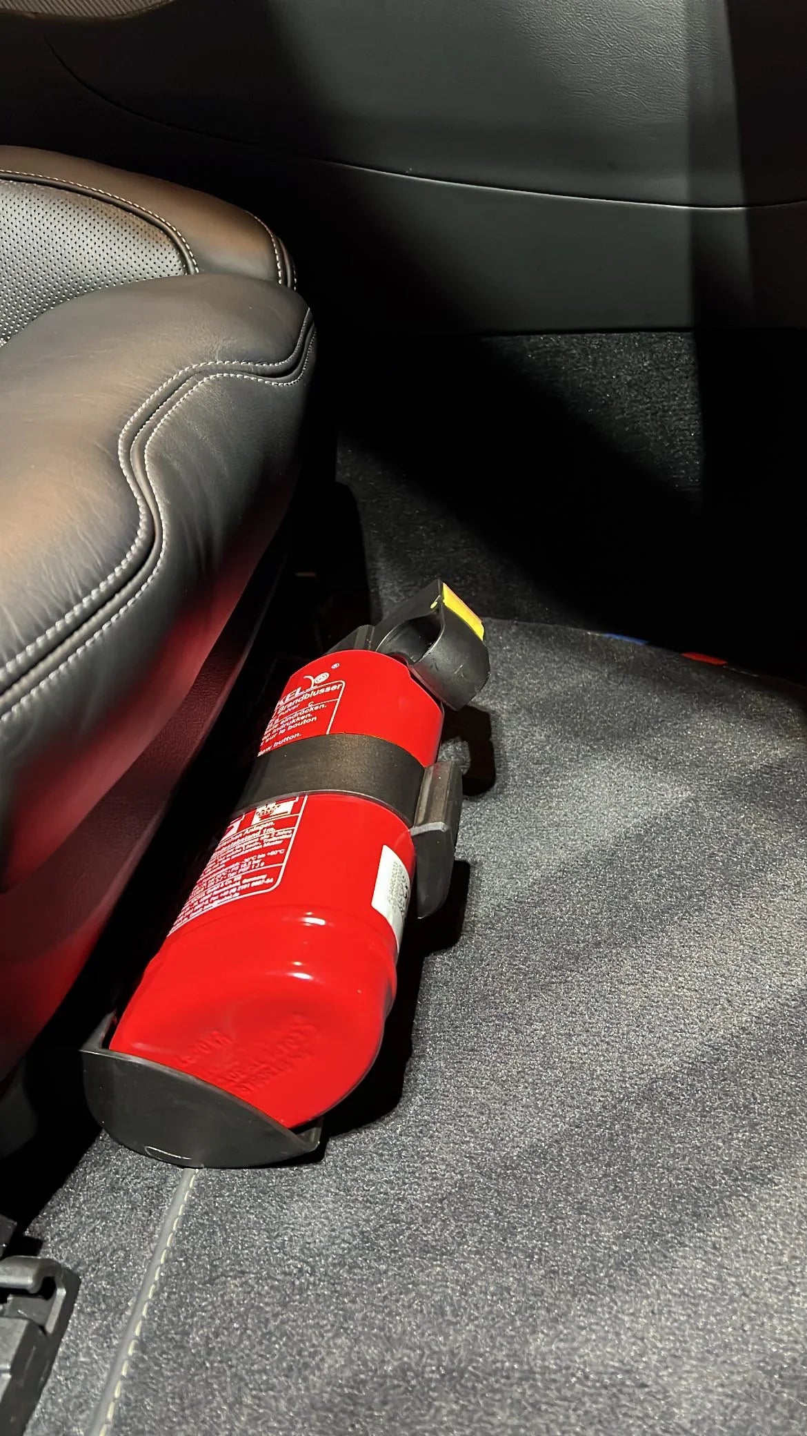 OEMExtinguishers Fire Extinguisher Kit - F90 M5 | F15 X5 | F85 X5M