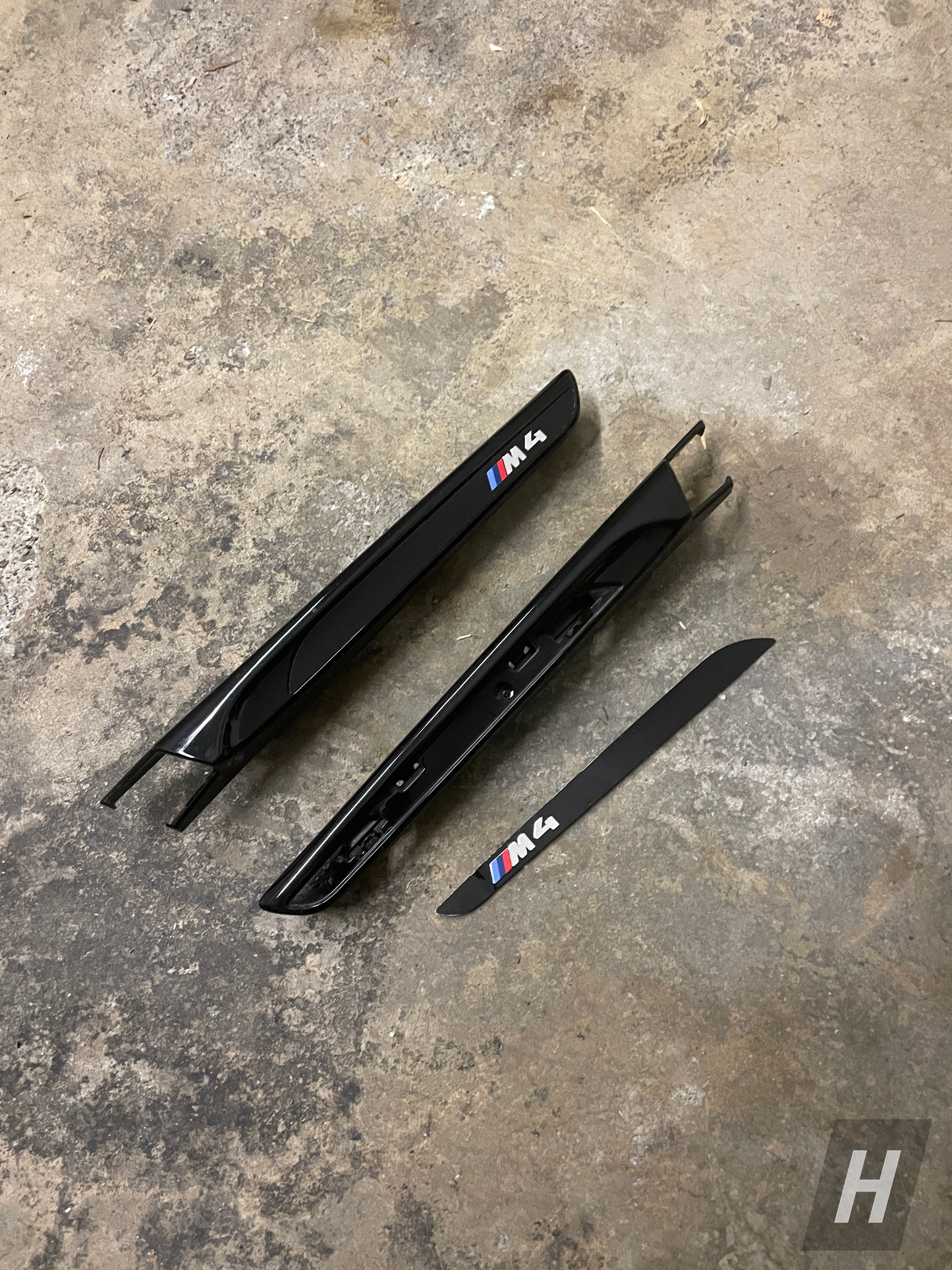 OEM BMW M Performance Side Markers (DAMAGED) - F82 M4